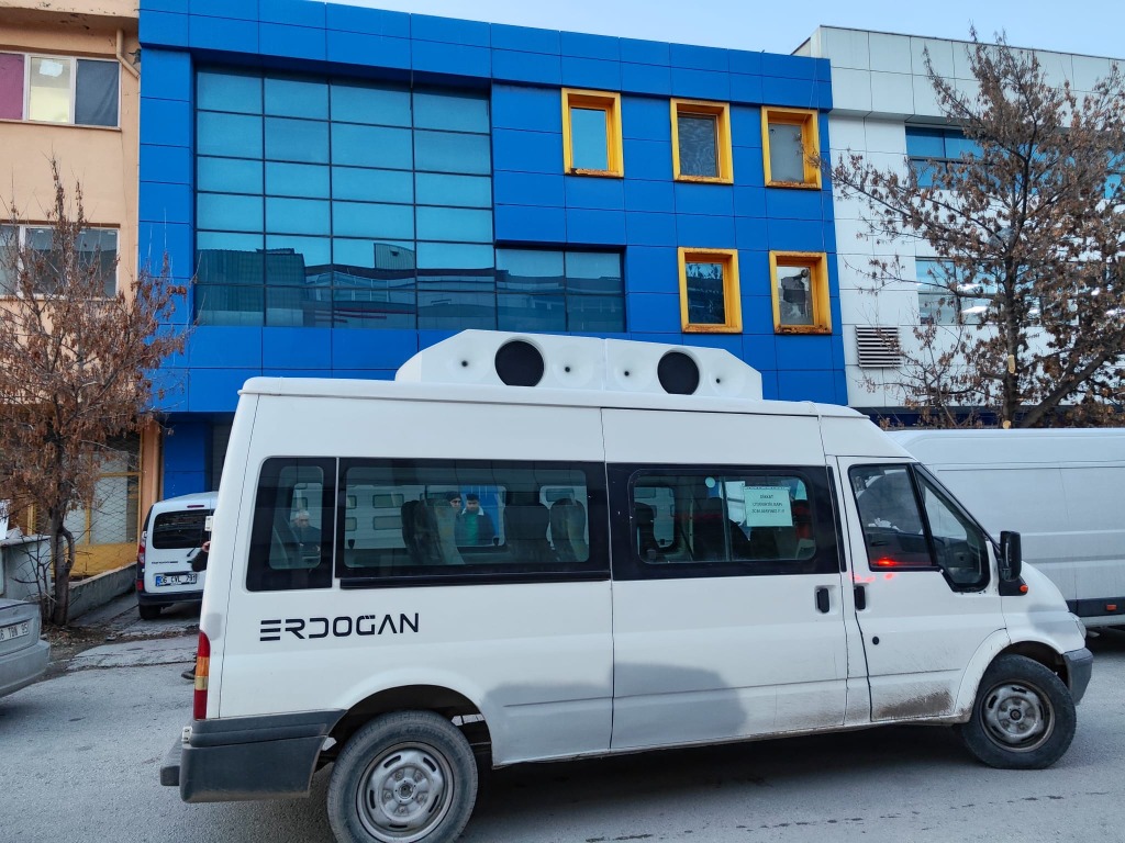 VIP Kampanya Minibüsü